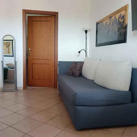 Δωμάτια σε οικογενειακή κατοικία Momenti Valderice