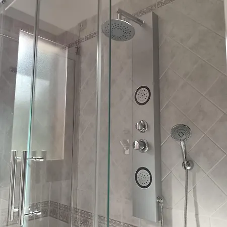 Momenti Δωμάτια σε οικογενειακή κατοικία